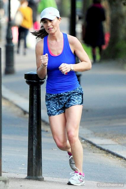 41066_pippa-middleton-out-jogging-in-london-04-12.jpg